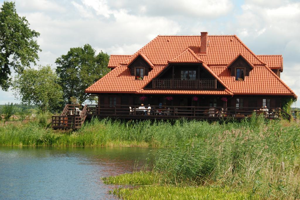 Dwor Labedzie W Kiermusach Kiermusy Exteriér fotografie